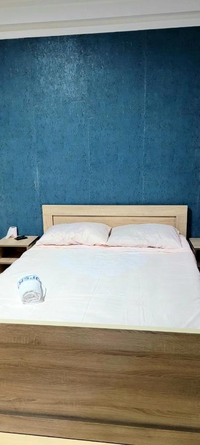 Guest House Guli Mestia Bagian luar foto
