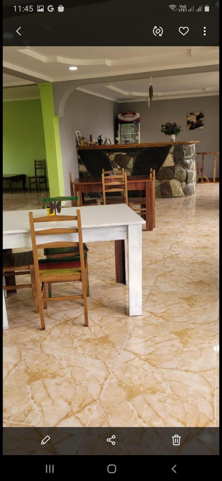Guest House Guli Mestia Bagian luar foto