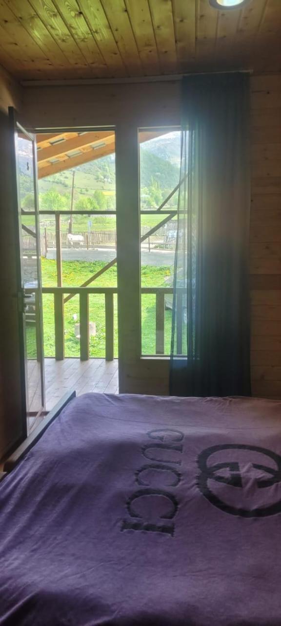Guest House Guli Mestia Ruang foto